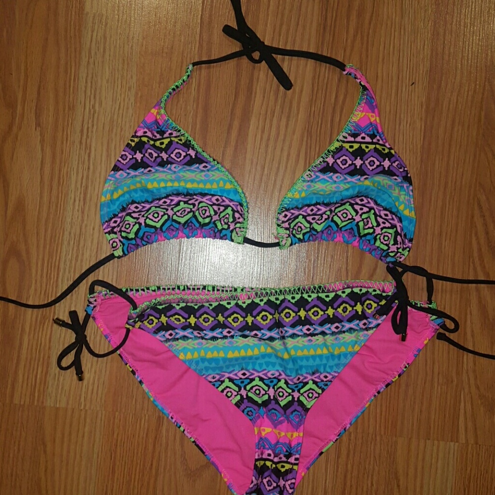 Make a statement with this XL bikini